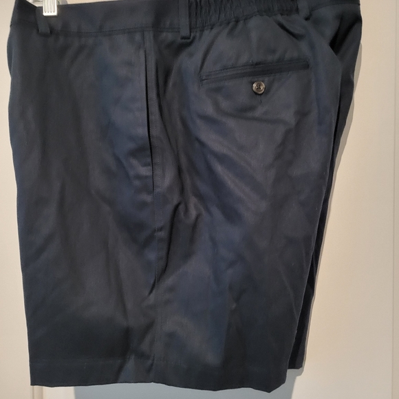 Roundtree and Yorke Summer Shorts Sz.38 - Picture 7 of 7